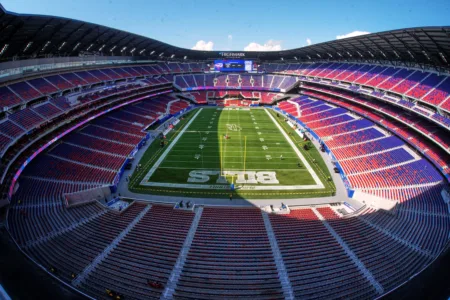 NFL players prefer grass over turf
